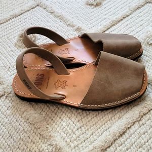 Pons womens 6 36 taupe